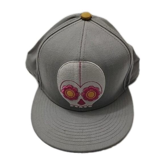 Hellatight Cavalera Fitted Cap Grey Shiny Sugar Skull Embroidered Logo - Picture 1 of 4